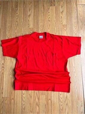 Vintage Single Stitch Men's Red Short-Sleeve Pocket Tee